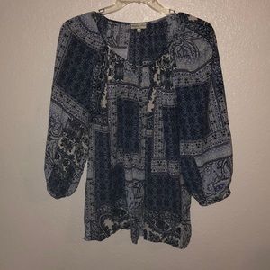 Navy blue flowy top